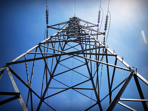 新款ZW20真空斷路器全套散件實現(xiàn)技術突破